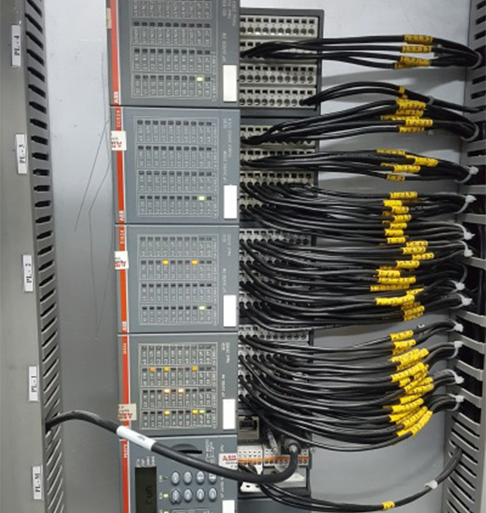 Programmable Logic Controller (PLC)